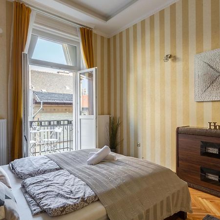Luxury Downtown Home By Anna Budapest Extérieur photo