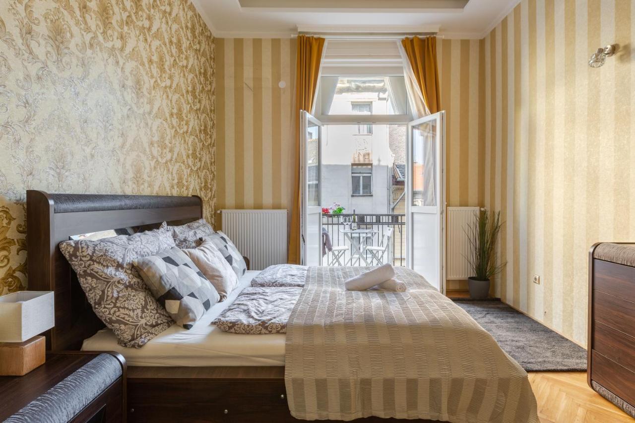 Luxury Downtown Home By Anna Budapest Extérieur photo